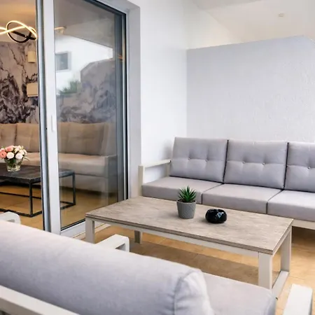 The Luxury 213 - Gym & Steps Apartament *