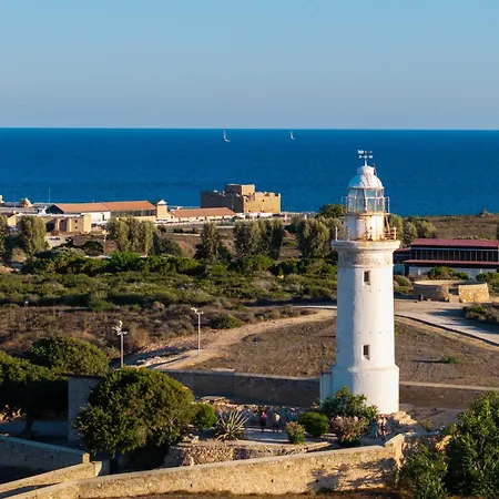 The Luxury 213 - Gym & Steps *